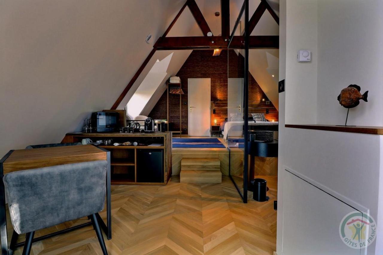 Bed and Breakfast Manoir De La Droulinais Bruz Exterior foto